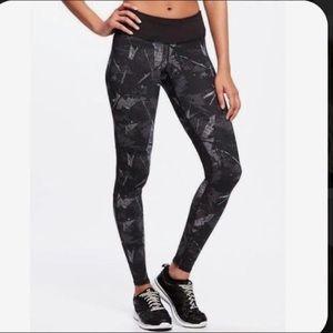 Old Navy Active Fitted Leggings